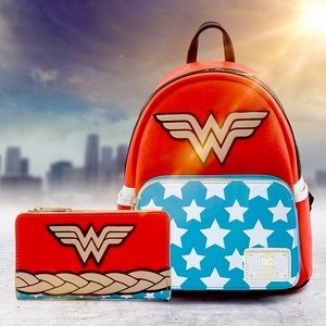 NWT DC COMICS WONDER WOMAN COSPLAY LOUNGEFLY MINI BACKPACK & WALLET 🎒